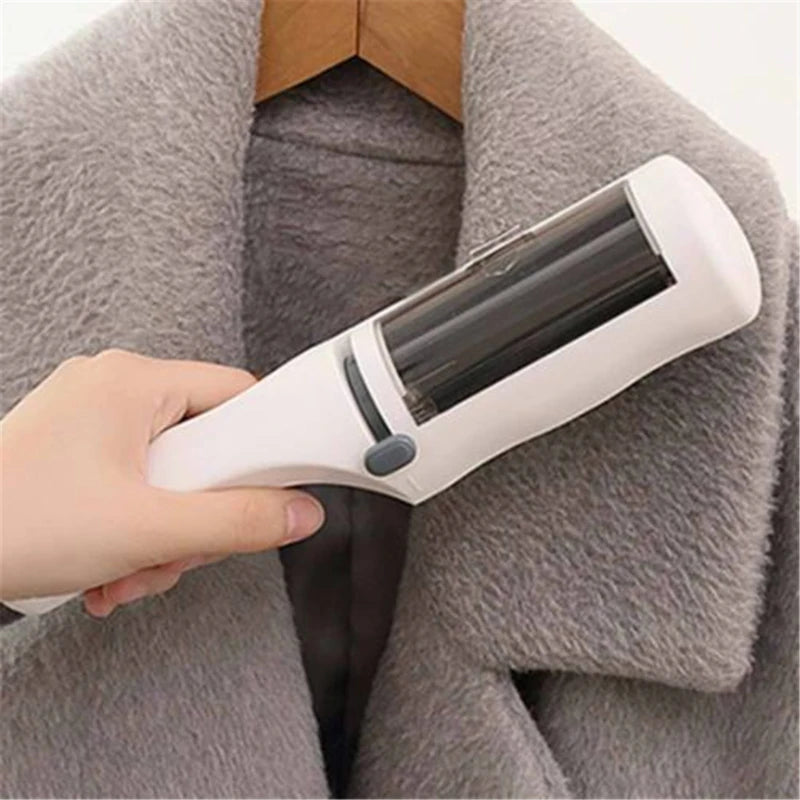 Brosse autonettoyante électrostatique pour vêtements